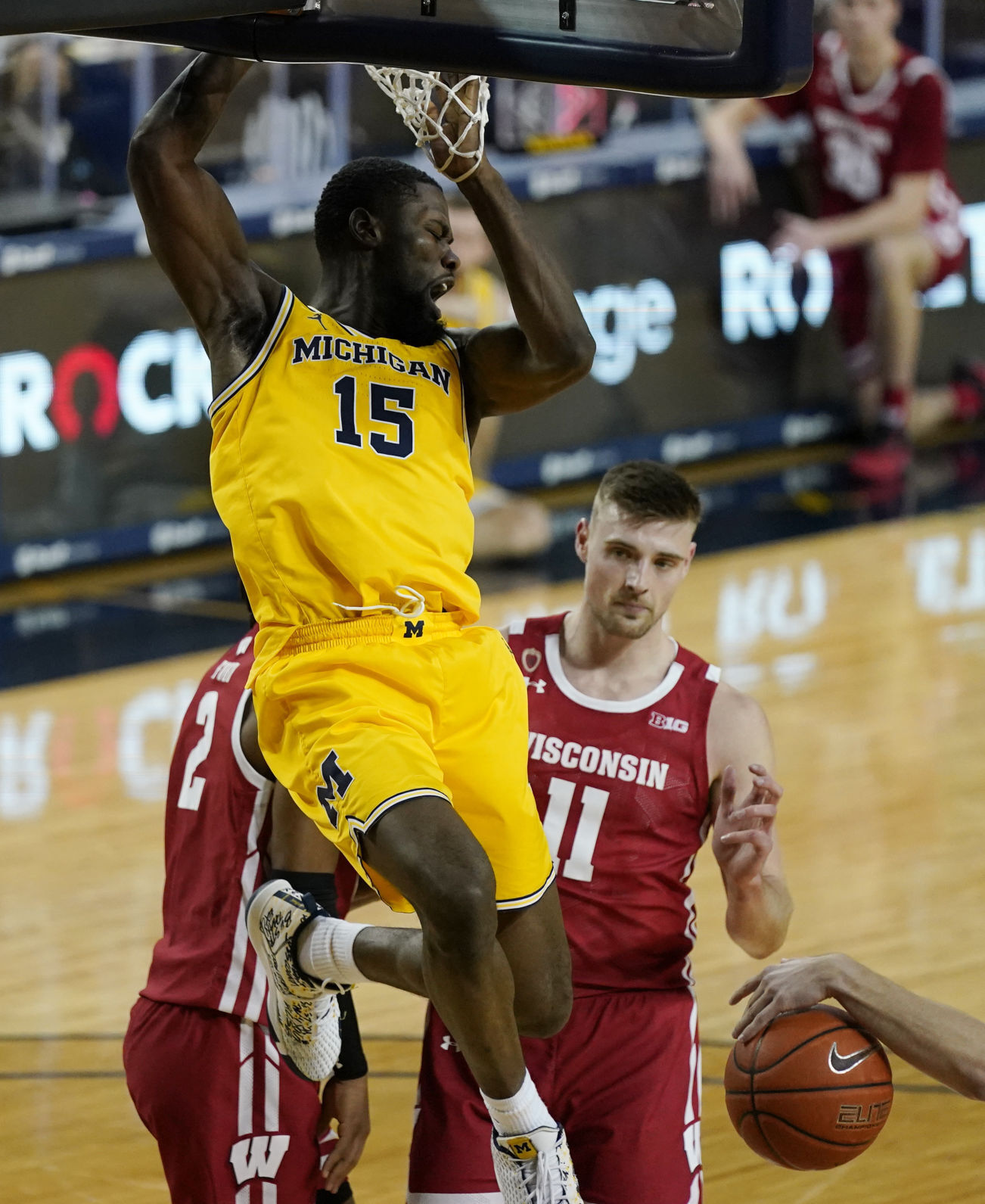 Michigan 77, UW 54